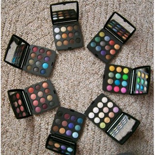 Set 12 màu mắt coastal scents go palette