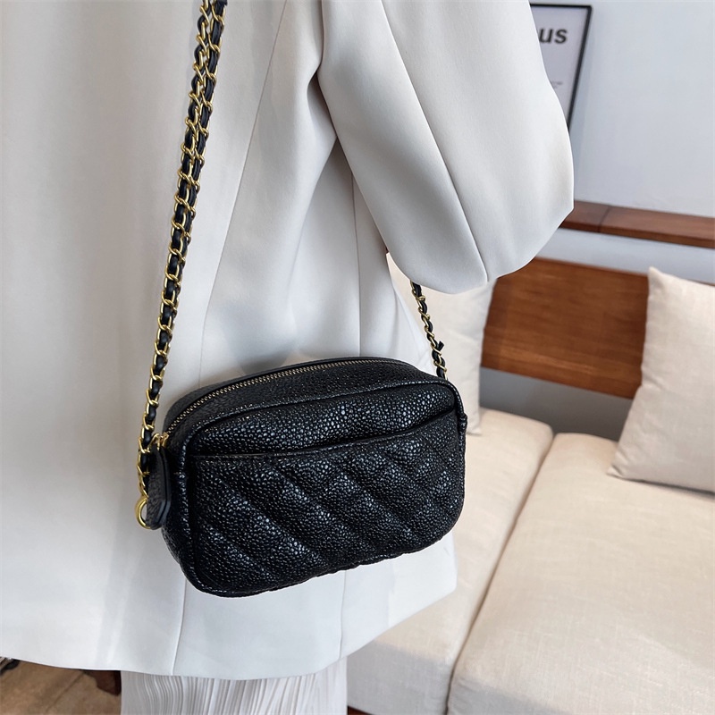 Túi đeo chéo IELGY dây đeo phối xích nhiều màu tùy chọn phong cách thời trang cho nữ