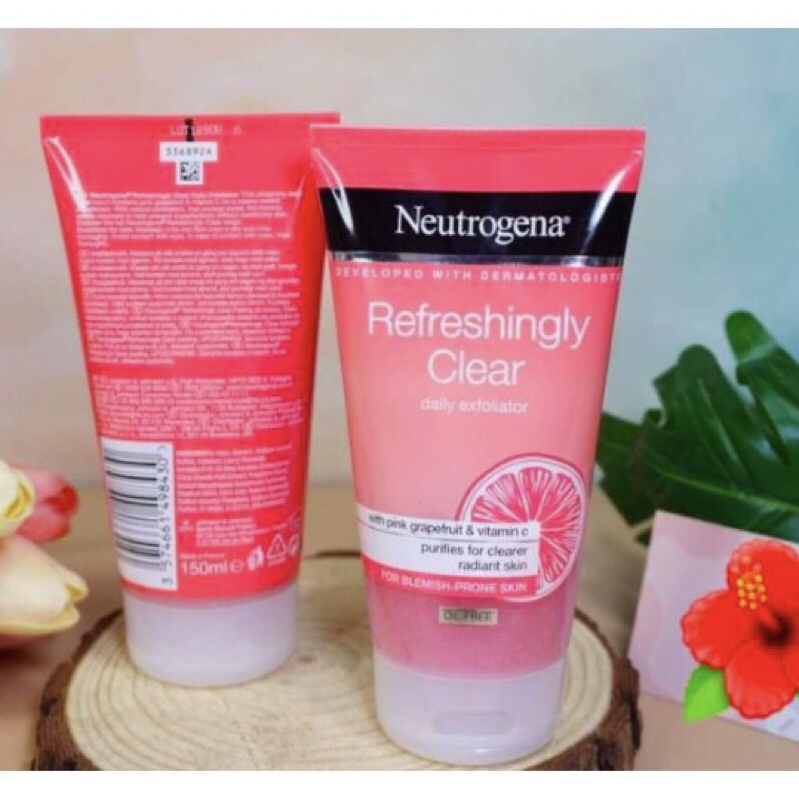Sữa rửa mặt Neutrogena Refresshingly Clear Daily Exfoliator Oil Free