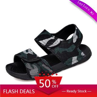 Giày sandal năng động cho em bé