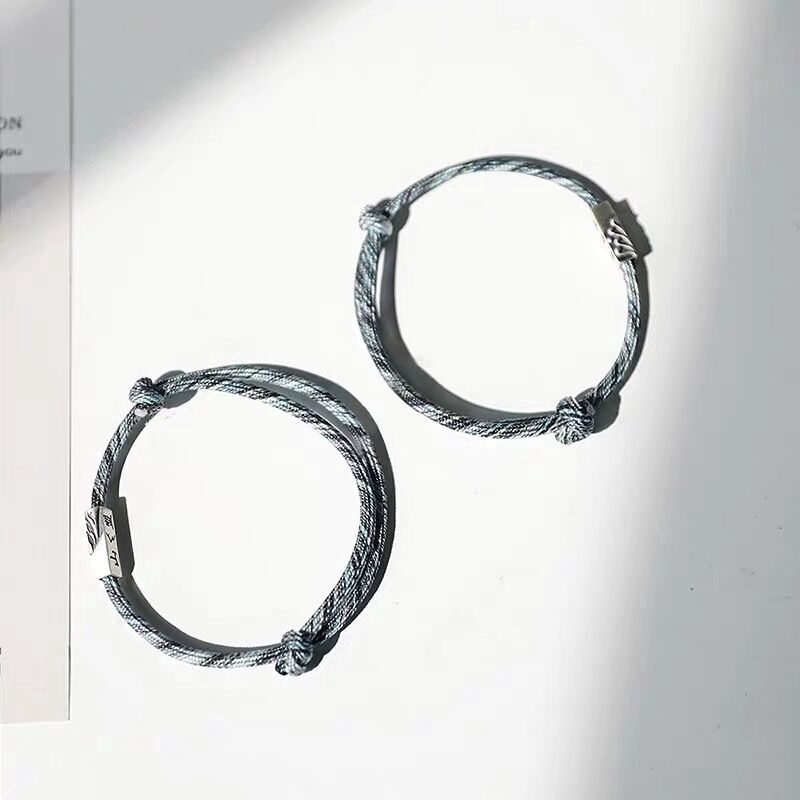 Vòng đeo tay bện dây có nam châm hít cá tính cho các cặp đôi | BigBuy360 - bigbuy360.vn