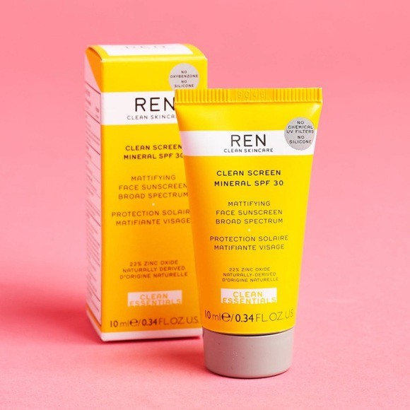 Kem chống nắng siêu sạch REN Clean Screen Mineral SPF 30 Minisize 10ml