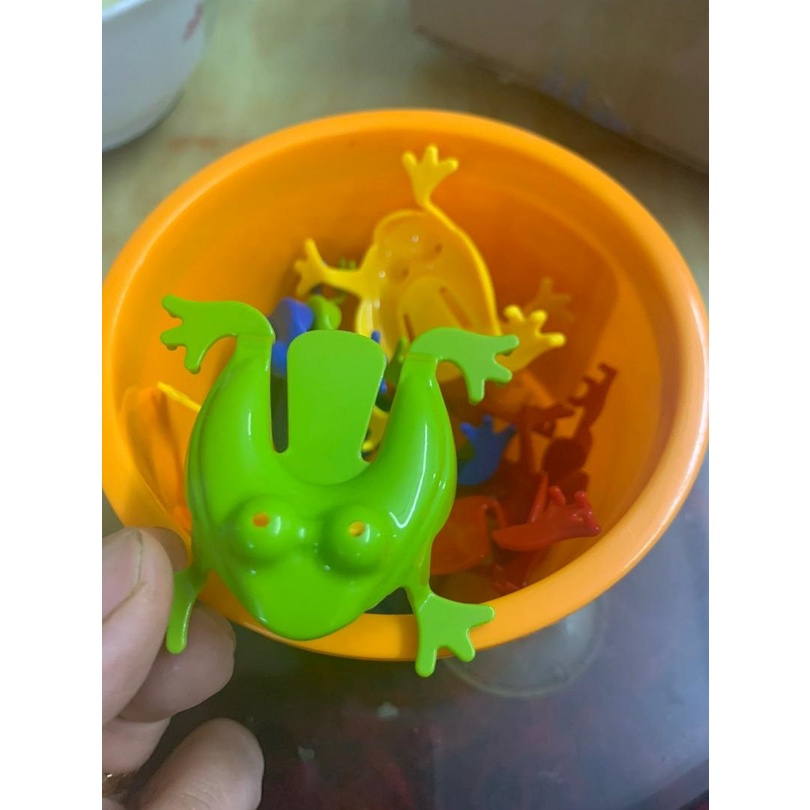 Đồ Chơi Ếch Nhựa Nhảy Vui Nhộn