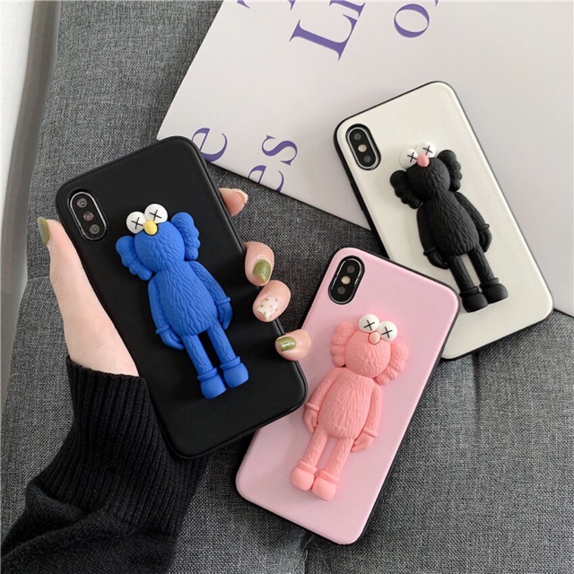 Ốp Kaws BFF