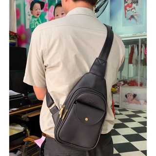 Túi đeo chéo CNT Unisex MQ18 Đen