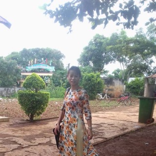 Thanh lý áo dài