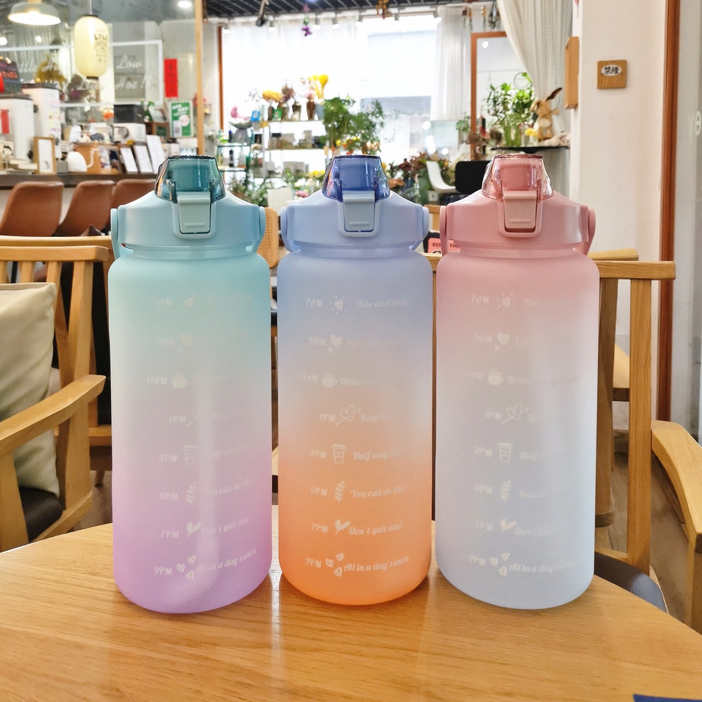 Bình Nước 1500ml / 2000 ml Kèm Sticker dán dễ thương tiện lợi cho du lịch dã ngoại - Tập Gym đi học