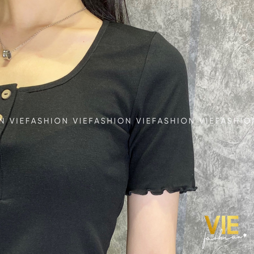 Áo Thun Nữ Cổ Vuông Đính Cúc Áo Phông Nữ Dáng Ôm Viền Bèo - HR 2105-03