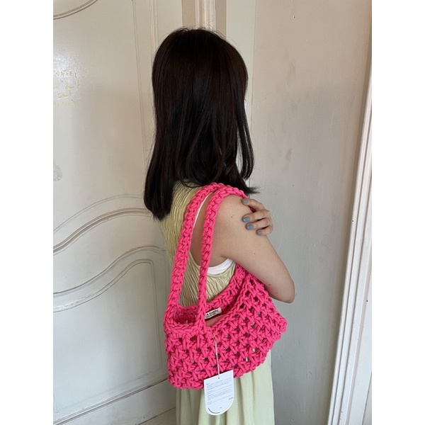 CARLYN SHOULDERBAG. TÚI LỨOI ĐEO VAI, KÈM TÚI VẢI