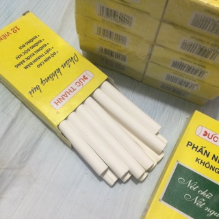 12 cây phấn viết bảng không bụi