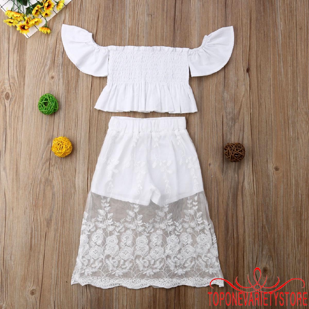 Set áo croptop hở vai + chân váy ngắn cho bé gái