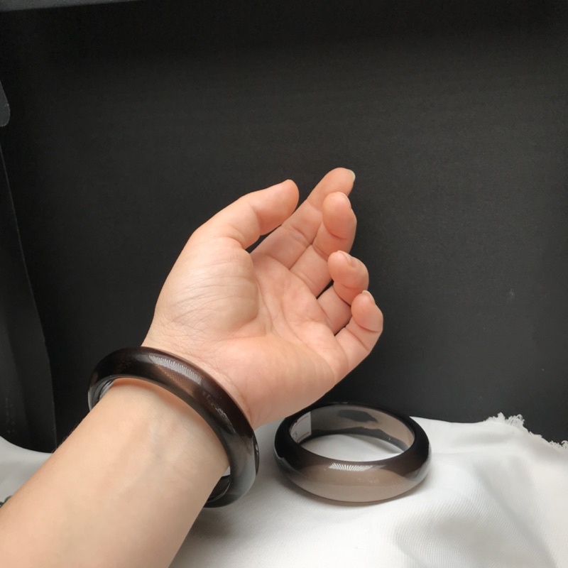 vòng bản khối thạch_anh khói đen sang trọng