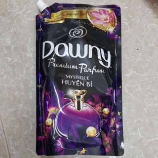 Nước xả vải đậm đặc Downy huyền bí 1.35L