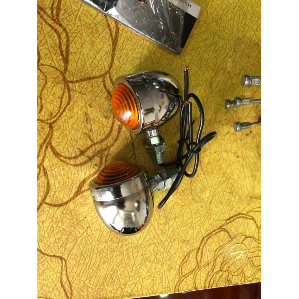 1 tai xinhan hột vịt nhỏ xi sáng cho anh em độ chế xe 67-cub-moto..