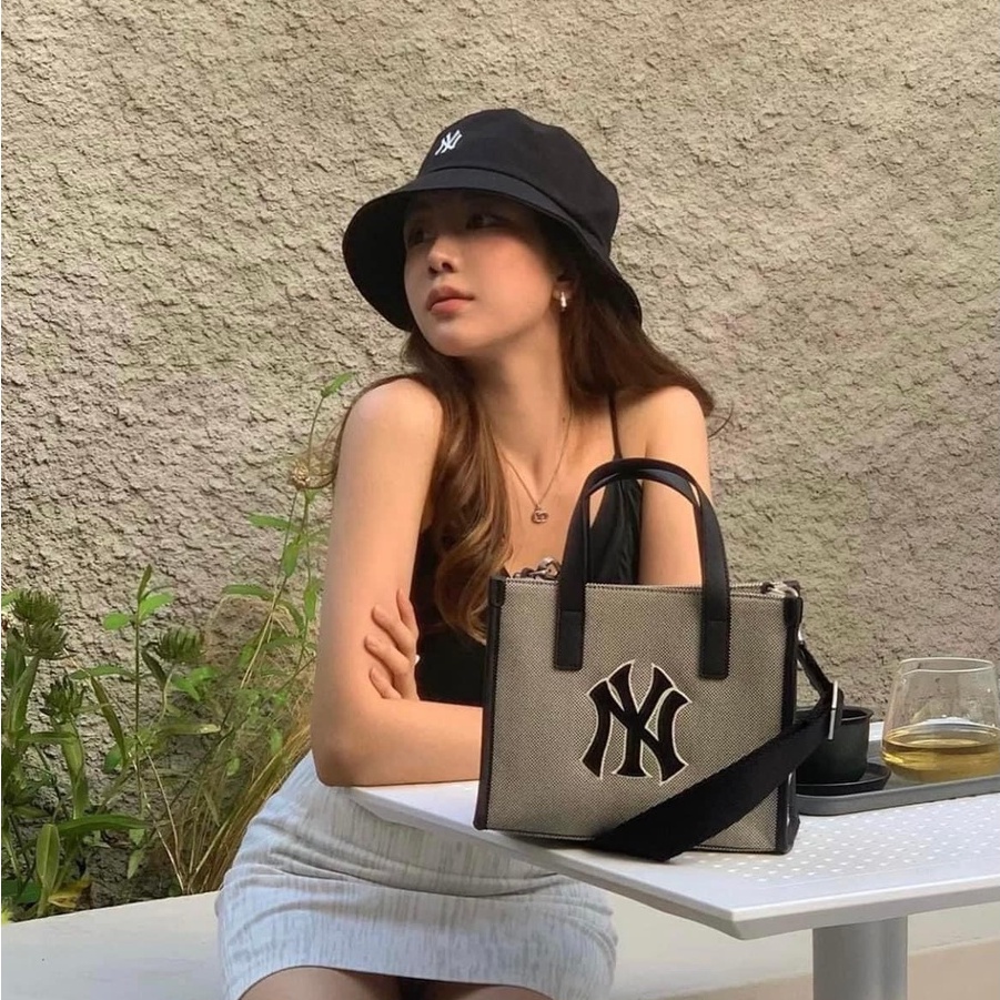 Túi Basic Big Logo Canvas Bucket Bag Boston, mẫu mới 2022 siêu đẹp