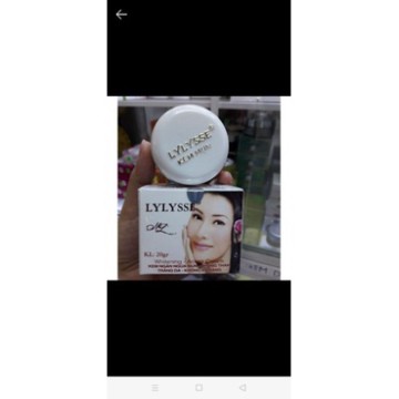 kem mụn thâm lylysse 20