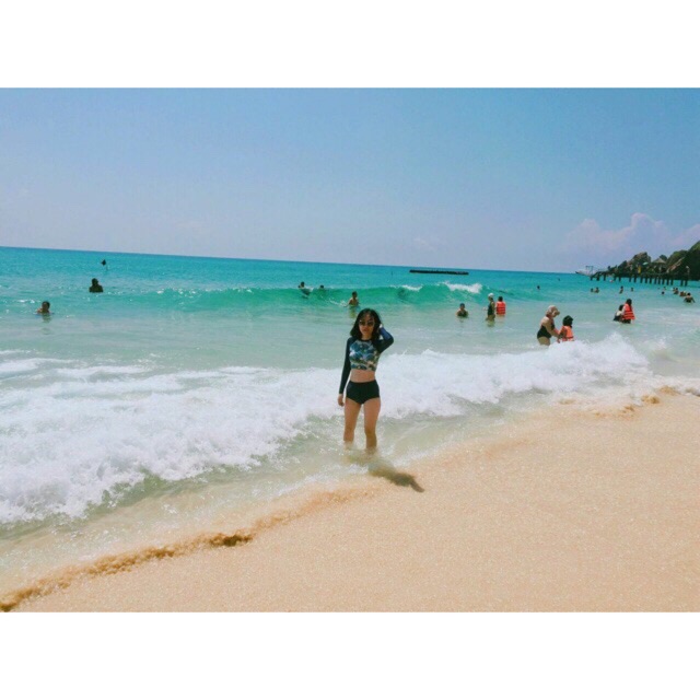 Bộ bikini đi biển cao cấp họa tiết hoa | BigBuy360 - bigbuy360.vn