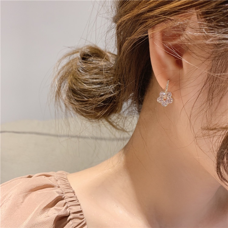 Bông Tai Hình Hoa Mận Đính Đá Zircon Phong Cách Hàn Quốc Cho Nữ