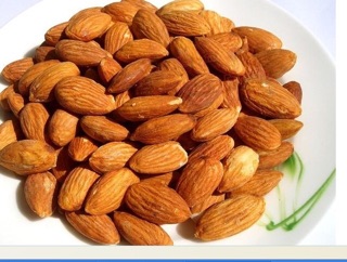 Combo điều , nho, óc chó, hạnh nhân