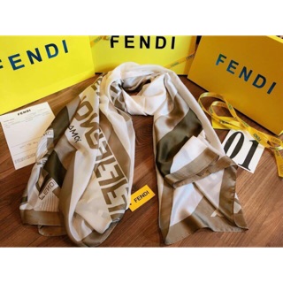 Khăn fendi mẫu mới ra 2019