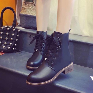 Boot cổ cao(250k sale còn 155k)