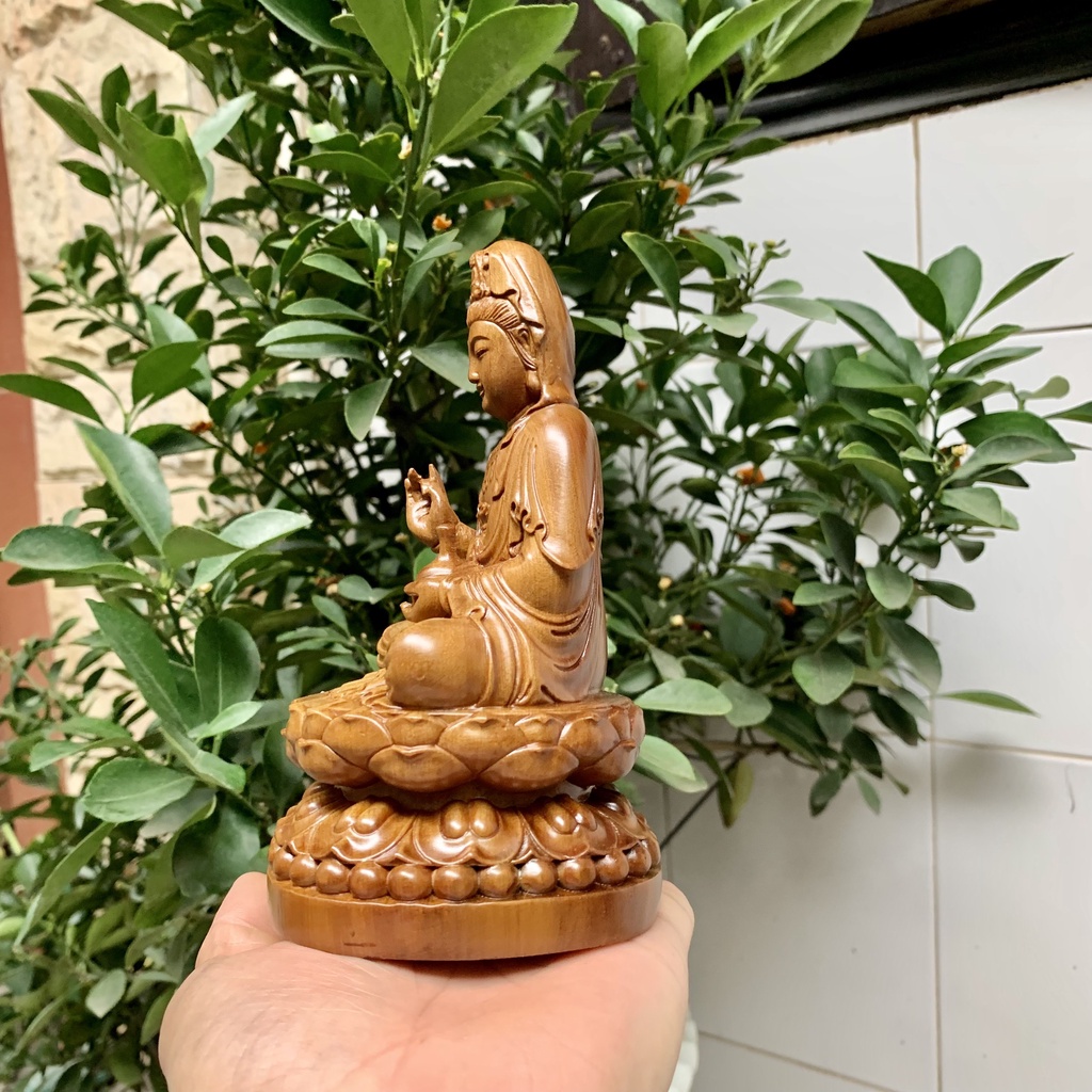 Tượng phật bà quan âm bồ tát cao 15 cm để táp lô xe ô tô