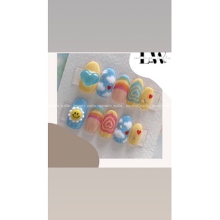 Nail box mẫu thiết kế trái tim nổi