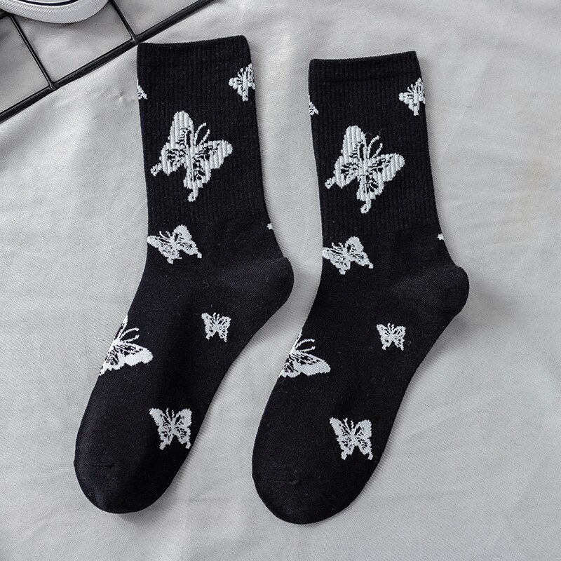 2021 Trend Butterfly Socks White Women Streetwear Harajuku Women Crew Cotton Socks Size 36-42 Japanese Hip-hop Skateboard Socks