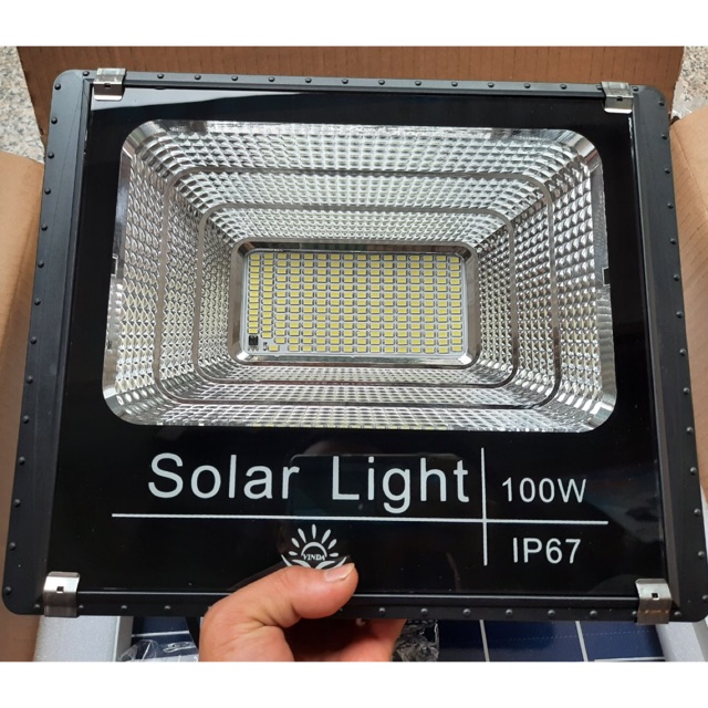 Pha Năng Lượng Mặt Trời 100W