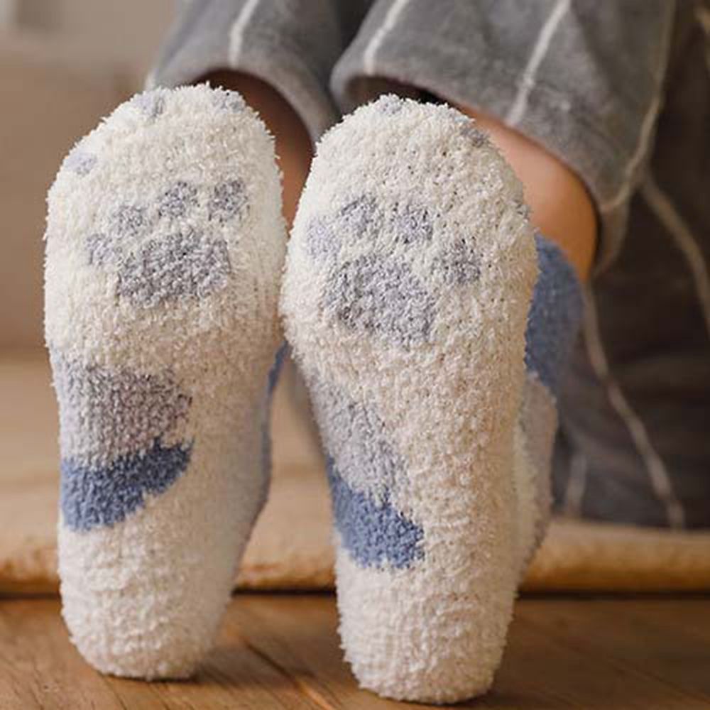 Đôi vớ họa tiết chân mèo dễ thương bắt mắt sành điệu cho nữ