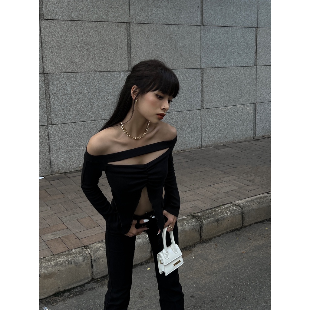 Áo trẹt vai cá tính - Enda Top - DEPASS