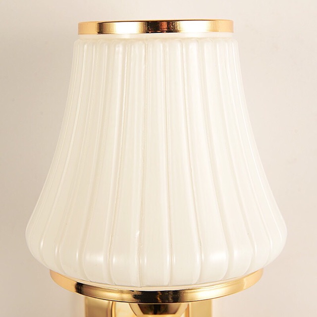 Đèn Tường Trang Trí Phòng Ngủ - Tặng Bóng Led