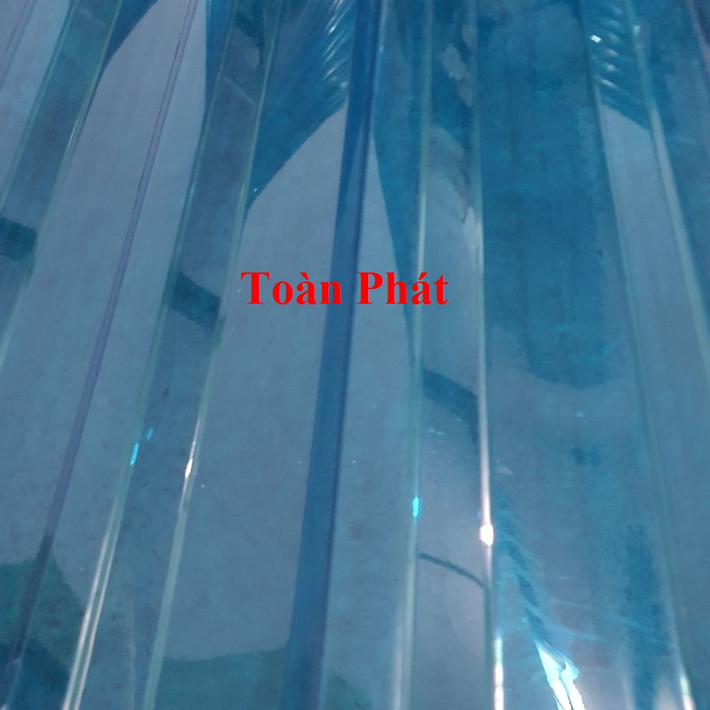 Khổ rộng 1.05m x dài 1m ) Tôn nhựa Poly MÀU XANH dạng sóng lấy sáng