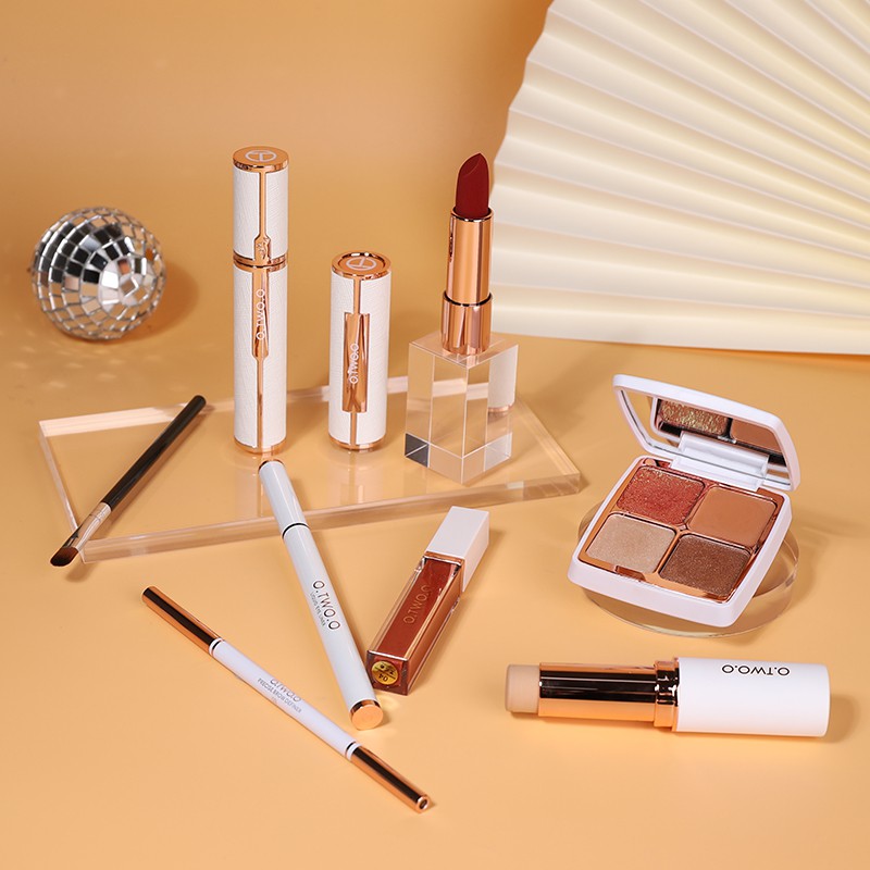Set Dụng Cụ Trang Điểm Mắt + Son Môi O.TWO.O Thiết Kế Chuyên Dụng Chất Lượng Cao 304g | BigBuy360 - bigbuy360.vn
