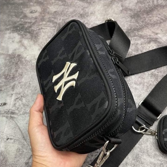 Túi MLB đeo chéo hoạ tiết monogram dành cho cả nam và nữ phong cách Hàn Quốc - Hùng Nón Hiệu