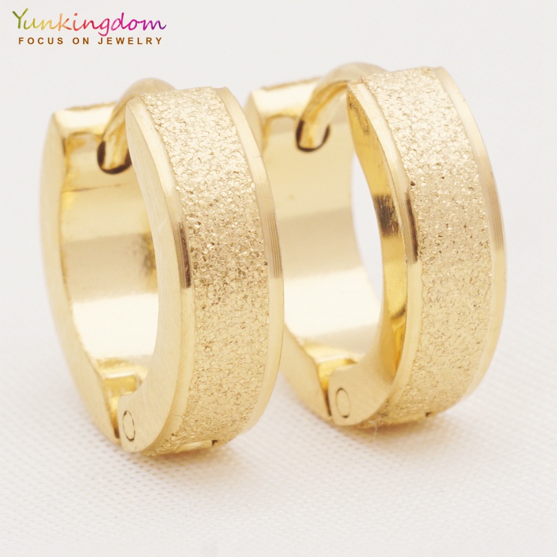 Khuyên Tai Tròn 9mm Bằng Thép Không Gỉ Màu Vàng Thời Trang Cho Nam Và Nữ