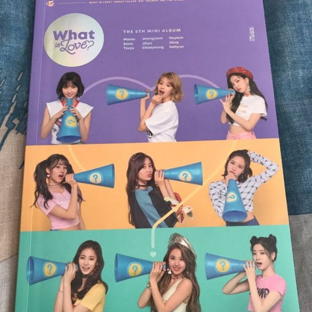 Album What is love - Twice