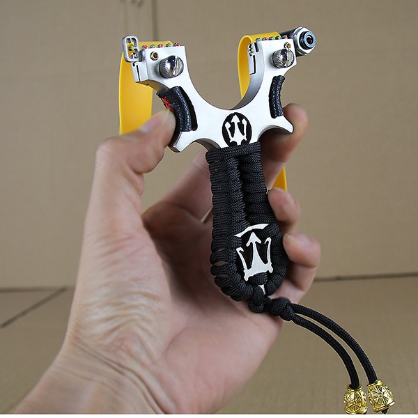 Ná cao su cao cấp Đinh Ba slingshot - Tặng dây thun cao su - Tia laze ngắm siêu chuẩn