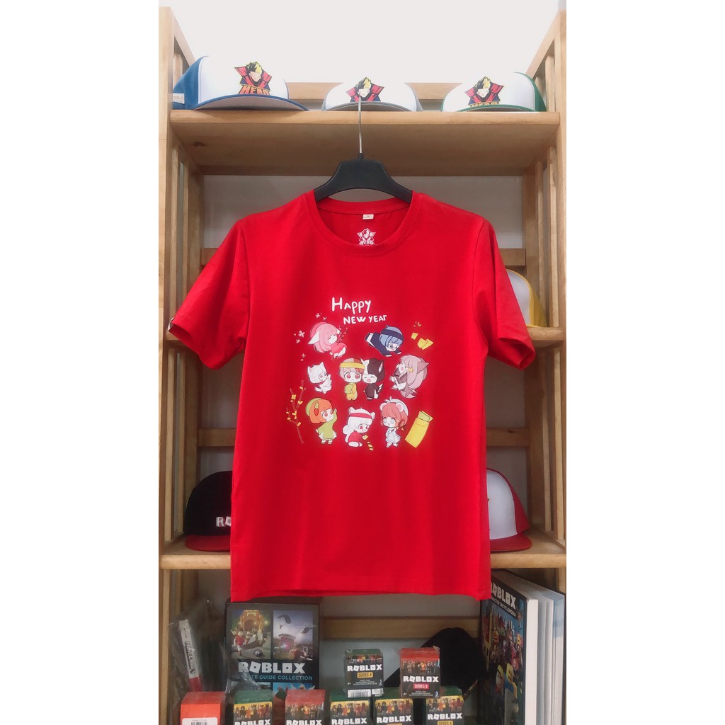 Áo Tết Hero Team màu đỏ chất liệu: cotton 100% in hình các thanh viên Hero Team đón Tết