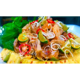 Chân gà sốt thái, xả tắc chua giòn