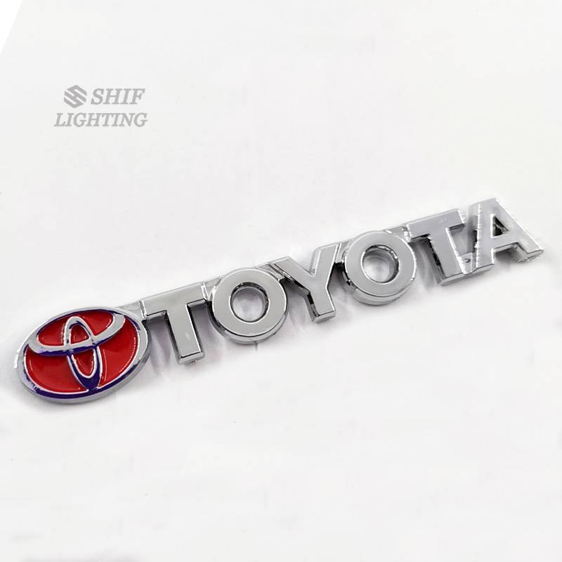 Logo hình chữ Toyota trang trí cho xe hơi độc đáo