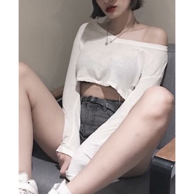 Áo croptop hở lệch vai dáng thụng tay dài chất thun co giãn - By SugarGalz