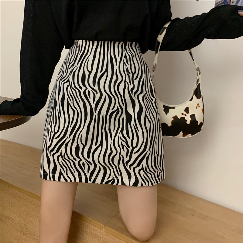 Váy Chữ A Lưng Cao Họa Tiết Ngựa Vằn