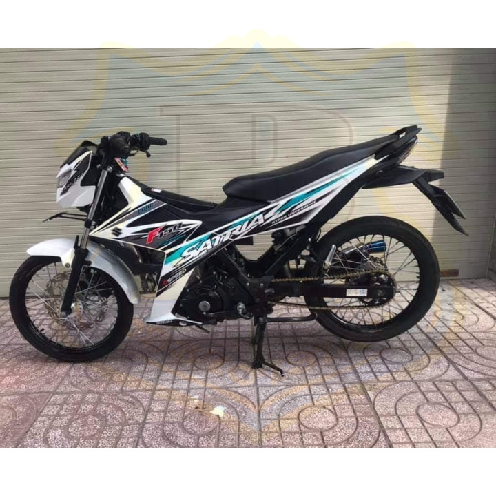 ( Quí khách vui lòng mang ra tiệm cho thợ dán ) Tem satria fi trắng