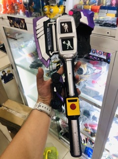 Đồ chơi siêu nhân Búa Chaiser Dx