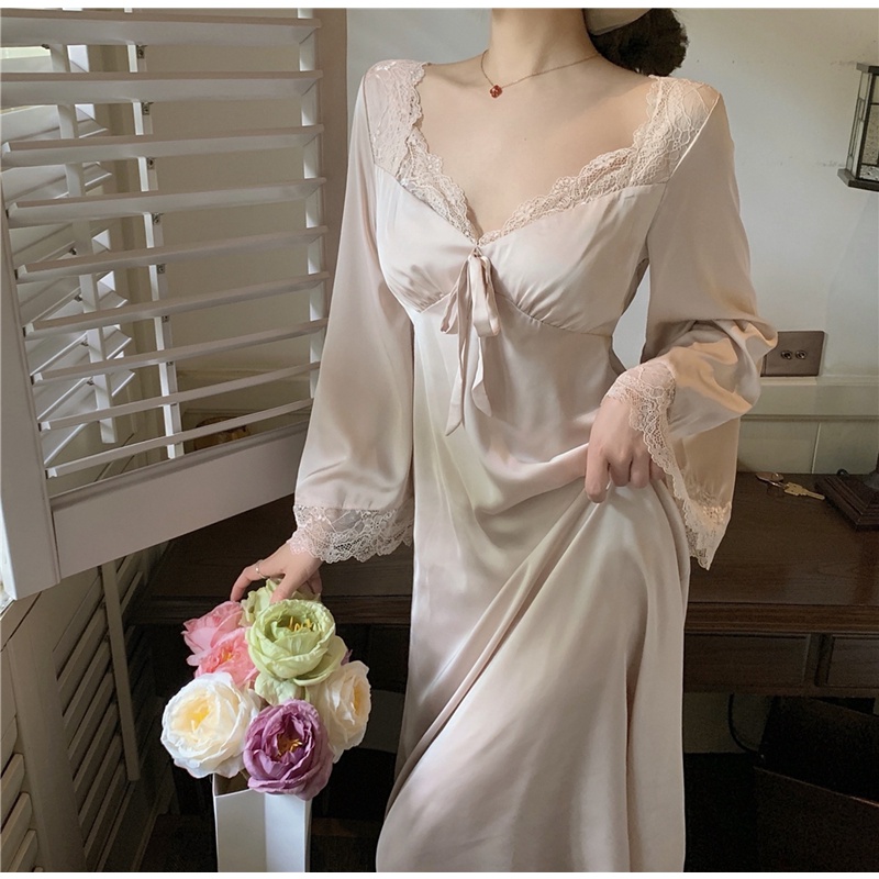 (SẴN) Váy ngủ tay dài ren cổ V thắt nơ tiểu thư