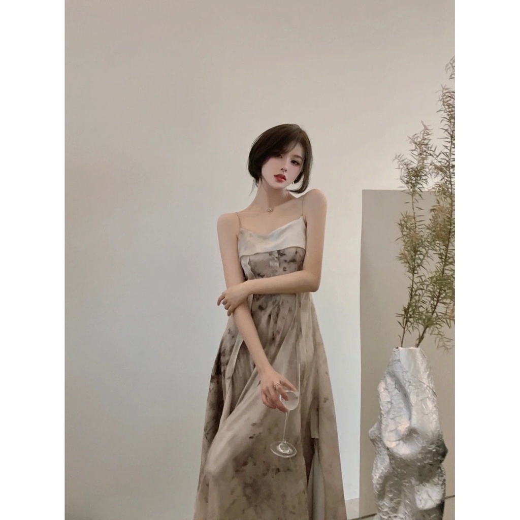 Sling dress 2022 new summer senior French style gentle bare back retro light extravagant elegant goddess evening dress