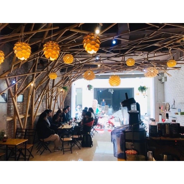 Đèn gỗ thả trần kiến trúc hình quả thông- đèn trang trí nội thất cửa hàng