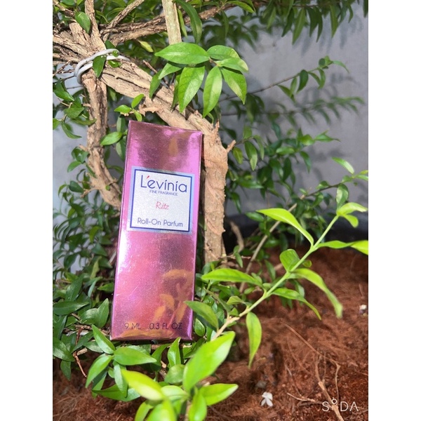 Nước hoa lăn cao cấp L’evinia 9ml