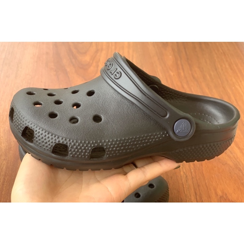 Dép Crocs xuất xịn